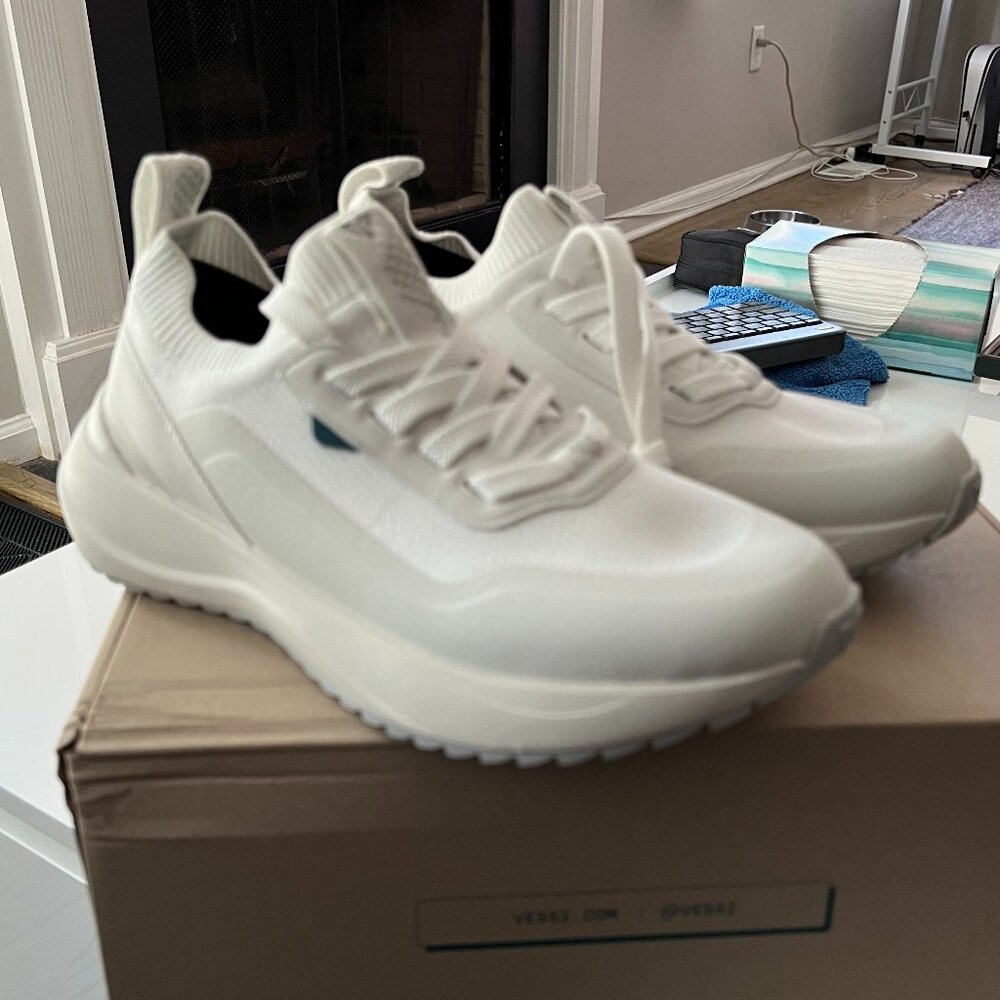 ⭐NEW⭐ Vessi Stormburst Lowtop White, Size 9 | Waterproof, Lightweight, BNIB